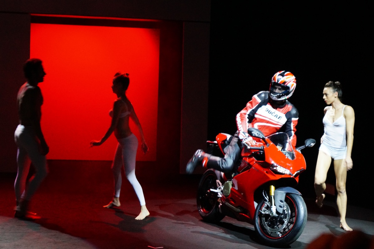 La danse de la nouvelle Panigale, au Teatro Elfo Puccini.