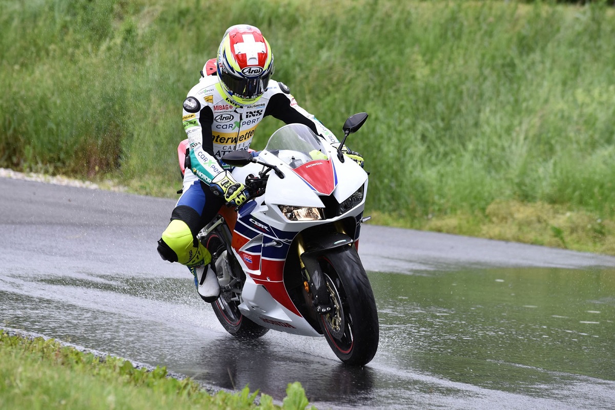 Lignières, circuit, Honda, 2016, pluie, Aegerter