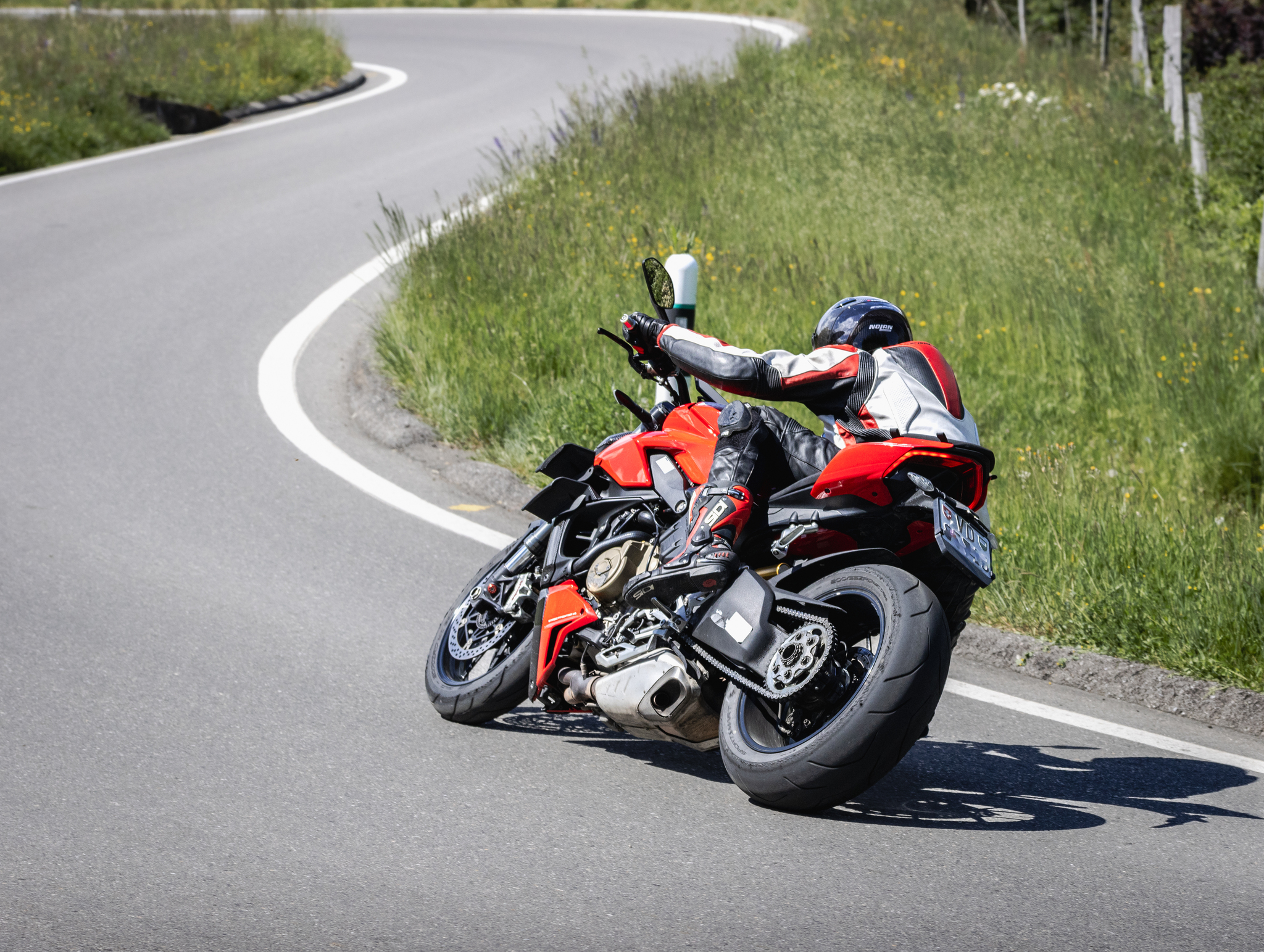 pneus hypersport Ducati