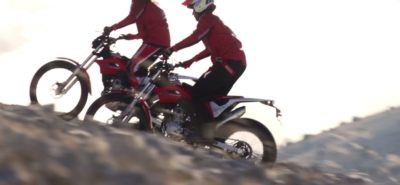 Sur les pierres de montagne et dans les ruisseaux avec la Montesa 4Ride :: Vidéo