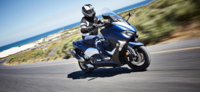 Le TMAX nouveau s’est embourgeoisé, mais reste un vrai sportif :: Test Yamaha