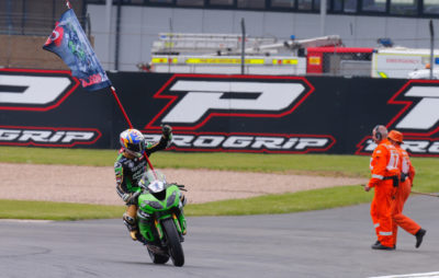 Sofuoglu triomphe à Donington devant Mahias et Cluzel :: World Supersport