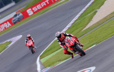 Victoire de Rinaldi et belle huitième place du Vaudois Sébastien Suchet :: European Superstock 1000 Lausitzring