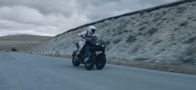 La Yamaha Niken à trois roues en action! :: Nouveauté 2018