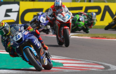 Cortese gagne avec panache. Krummenacher finit au pied du podium! :: Supersport