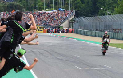 Jonathan Rea s’impose avec autorité  à Imola ::  Superbike Course 1