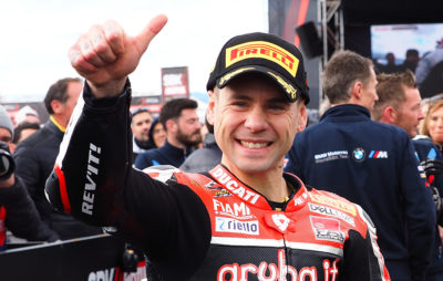 « Magic » Bautista a remporté sa neuvième course de suite à Aragon. Record égalé! :: WorldSBK course 2