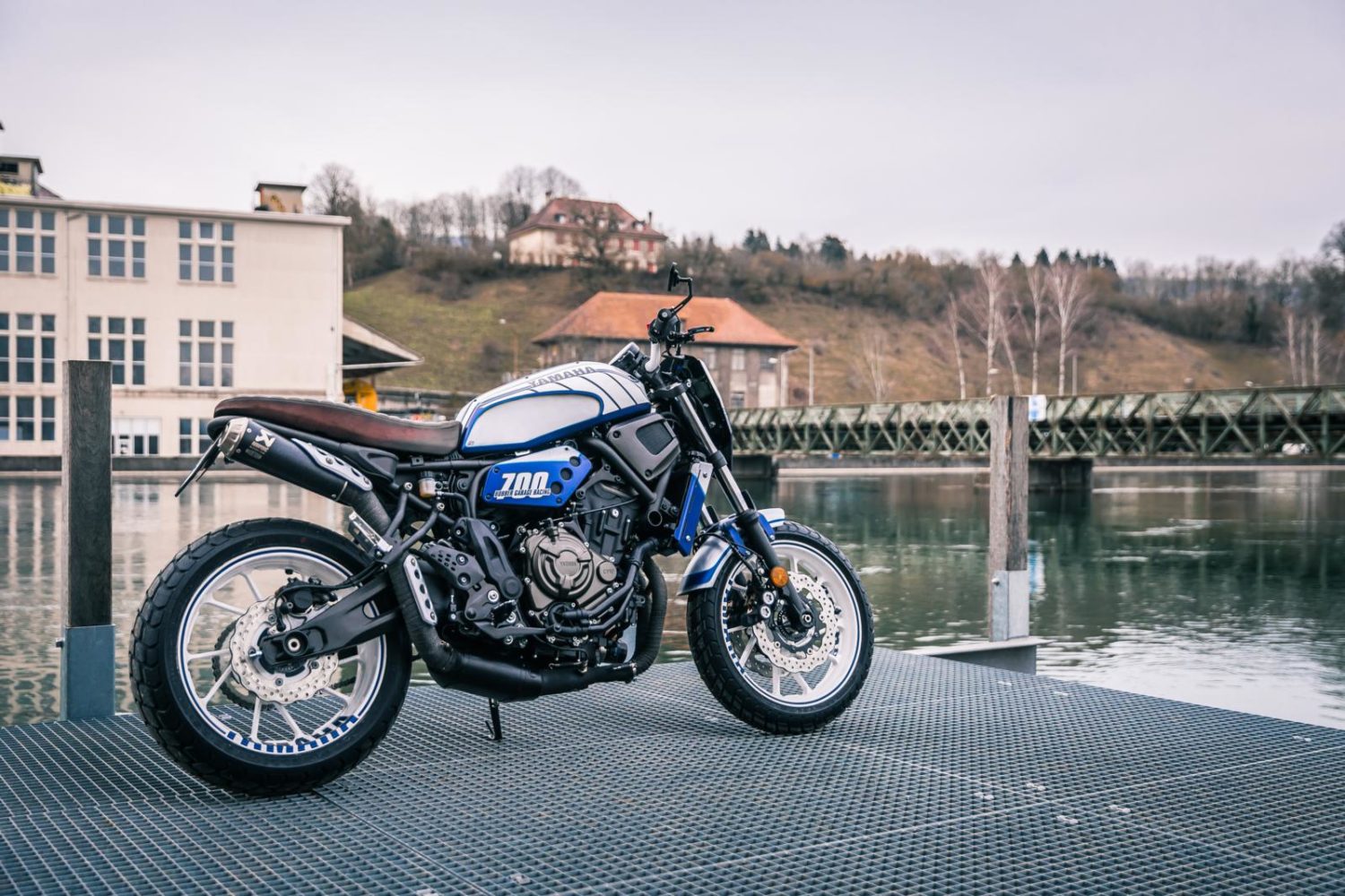 xsr700 bobber