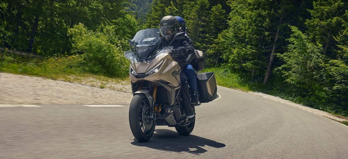 Nouveau – Des assistances sensibles à l’angle et des suspensions semi-actives pour la Honda NT 1100