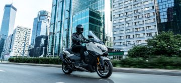 Nouveau – Yamaha « ajuste » par petites touches ses TMax et TMax Tech Max