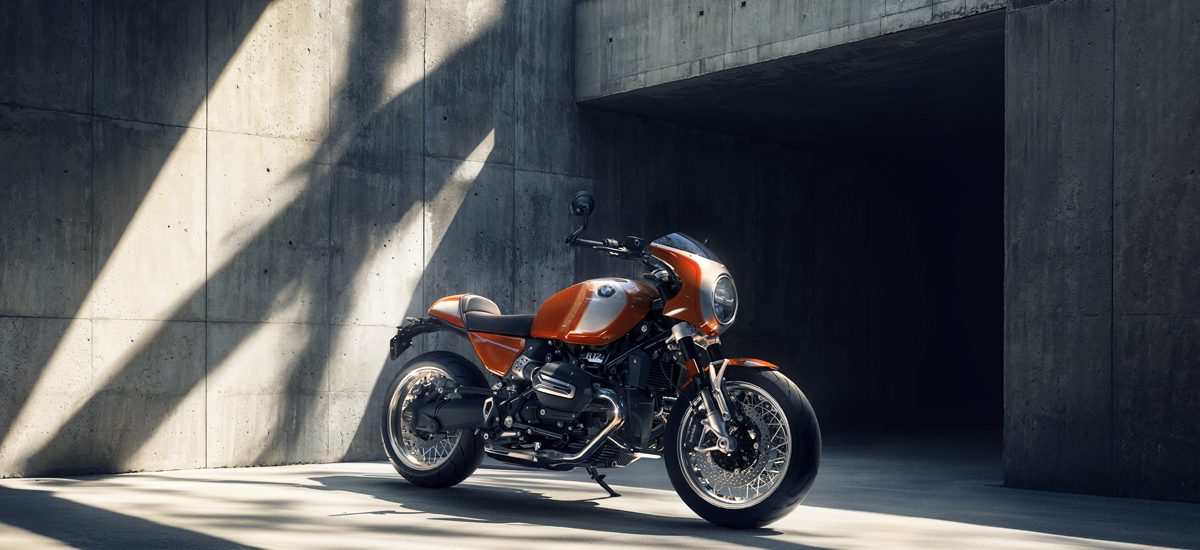 Nouveau – Avec la R12 S, BMW rend hommage à la R90 S, inspiré de la R12 NineT